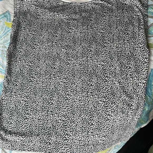 Summer sleeveless animal print shirt. Extra small. - Picture 5 of 6
